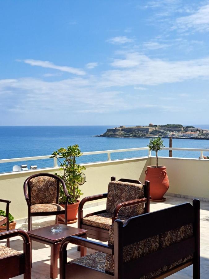 Seaview Flora'S Luxury Apartment-300Meters From The Beach Rethimno Eksteriør billede