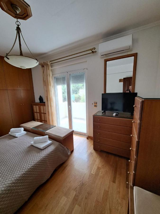 Seaview Flora'S Luxury Apartment-300Meters From The Beach Rethimno Eksteriør billede