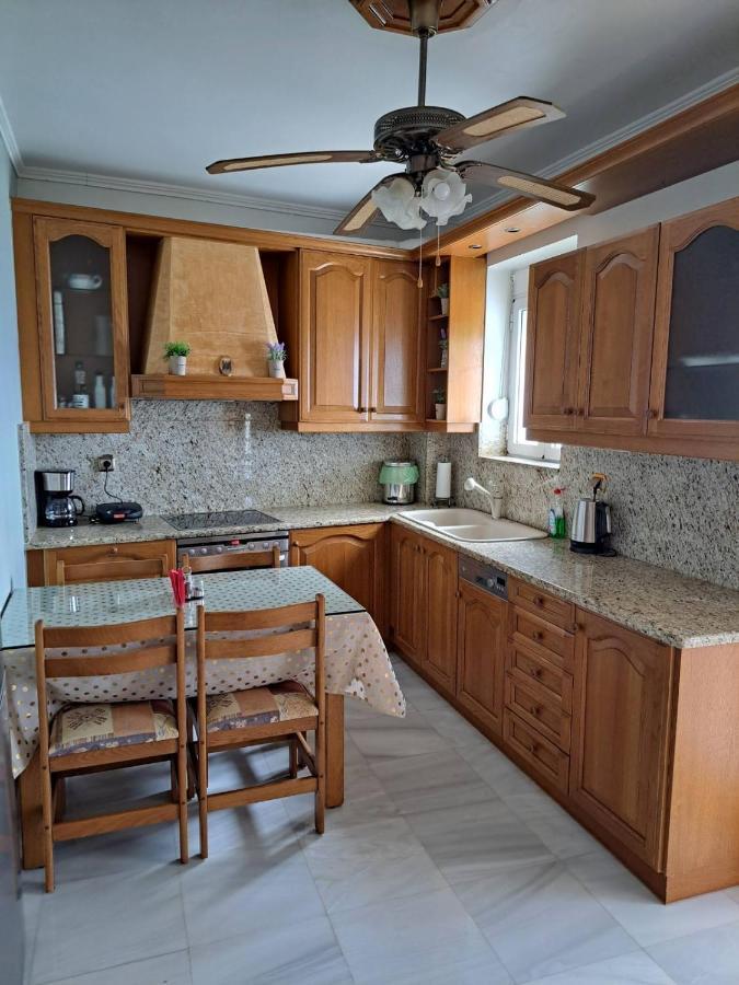 Seaview Flora'S Luxury Apartment-300Meters From The Beach Rethimno Eksteriør billede
