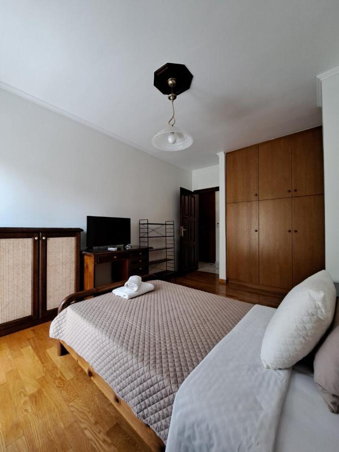 Seaview Flora'S Luxury Apartment-300Meters From The Beach Rethimno Eksteriør billede