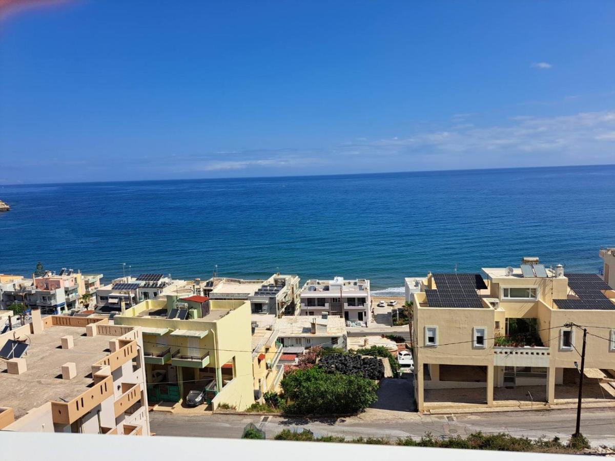 Seaview Flora'S Luxury Apartment-300Meters From The Beach Rethimno Eksteriør billede
